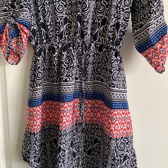 Long quarter length sleeve v-neck dress - Picture 3 of 4